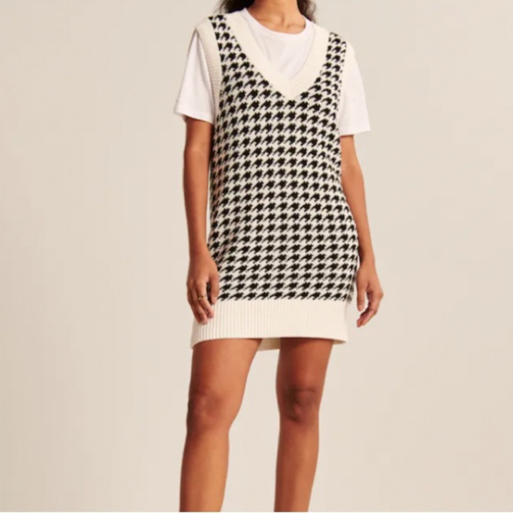 Abercrombie and Fitch Sweater Vest Mini Dress - Picture 2 of 2